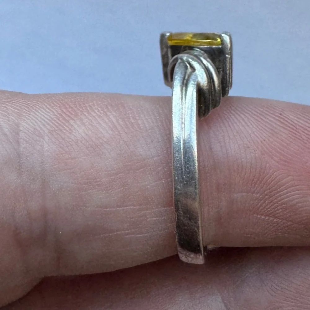 Vintage Sterling Silver Yellow Heart Shaped Citrine Stone Statement Ring Dainty